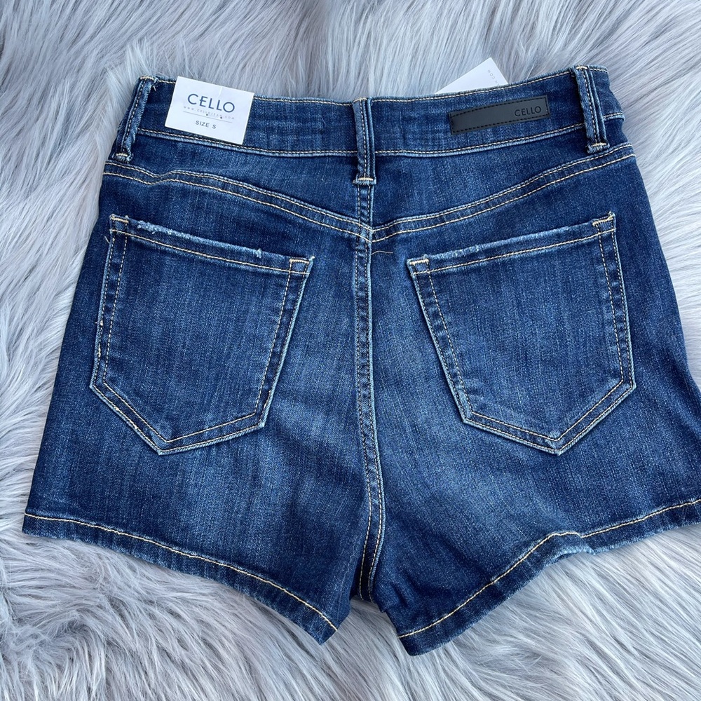 Cello ButtonHigh Rise Short - Picture 5 of 5